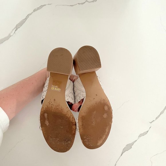 The Kiera Mule Sandal in Woven Leather - Pale Oyster - Size 8 - Picture 8 of 9